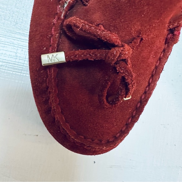 Michael Kors Women's Daisy Logo Suede Cinnamon Moccasin. Size 8M - Picture 3 of 7